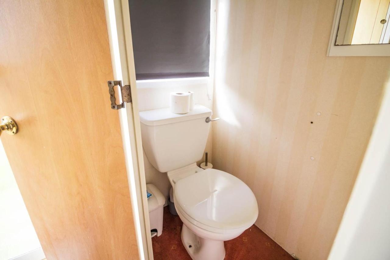 Hotel 6 Berth Caravan With Decking Nearby Heacham Beach In Norfolk Ref 21047A Esterno foto